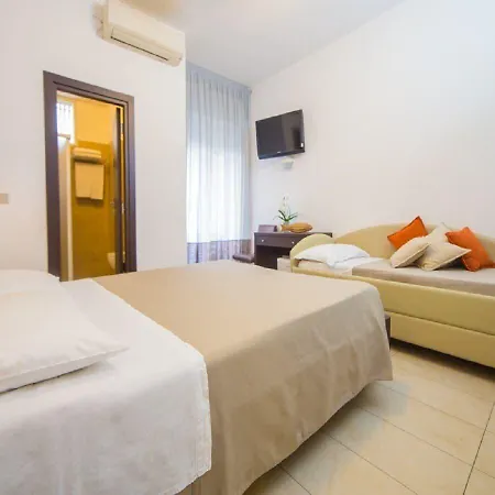 Hotell Mediterraneo & Cattolica