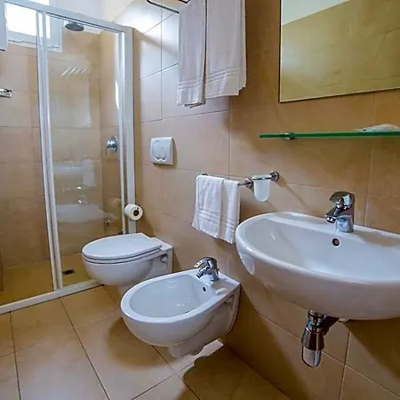 Hotel Mediterraneo Hotel&suites 3*