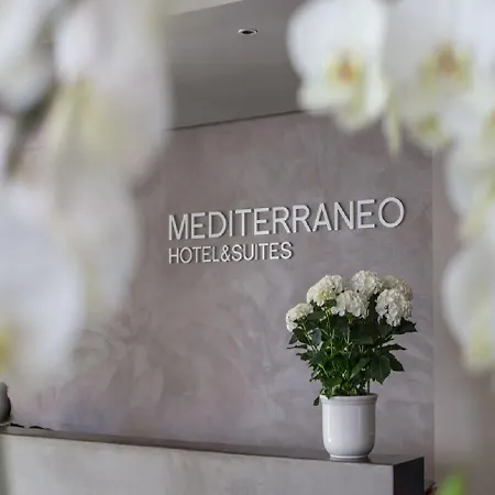 Hotell Mediterraneo & 3*