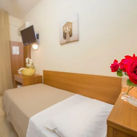 Szálloda Mediterraneo & 3*