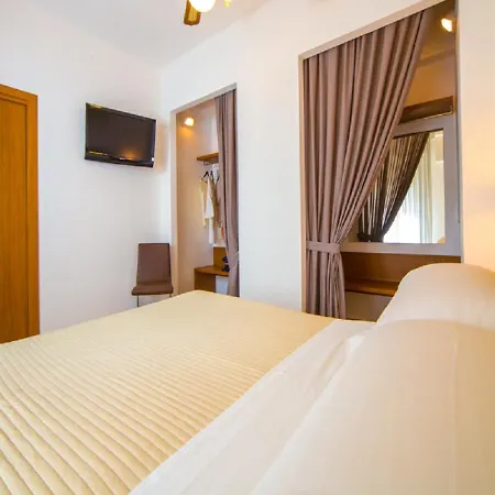 Mediterraneo Hotel&suites