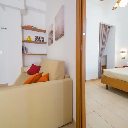Szálloda Mediterraneo & 3*