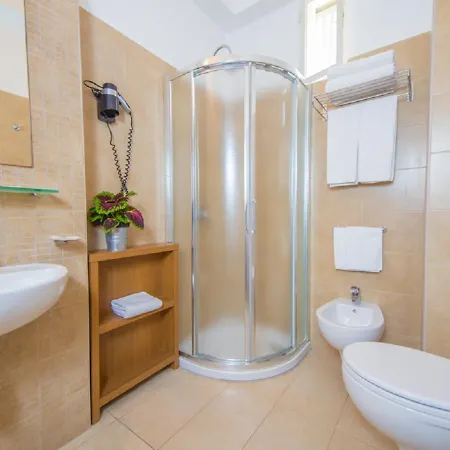 Hotell Mediterraneo &