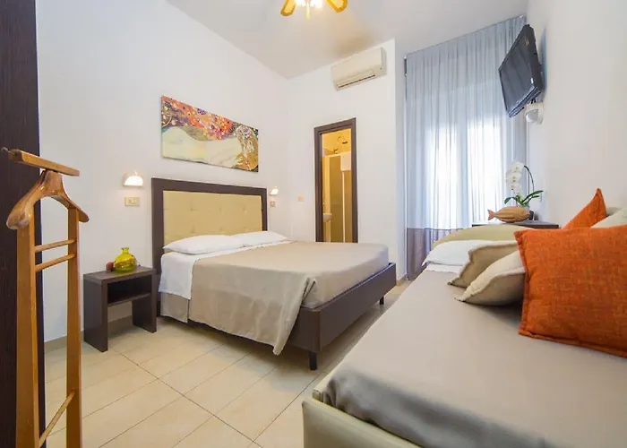 Hotel Mediterraneo & 3*