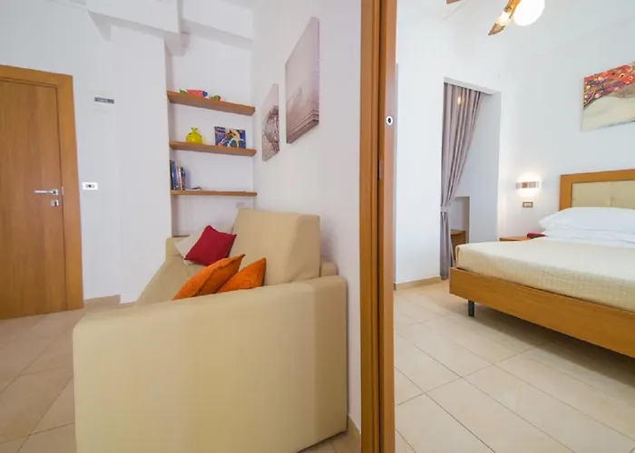 Hotel Mediterraneo & 3*