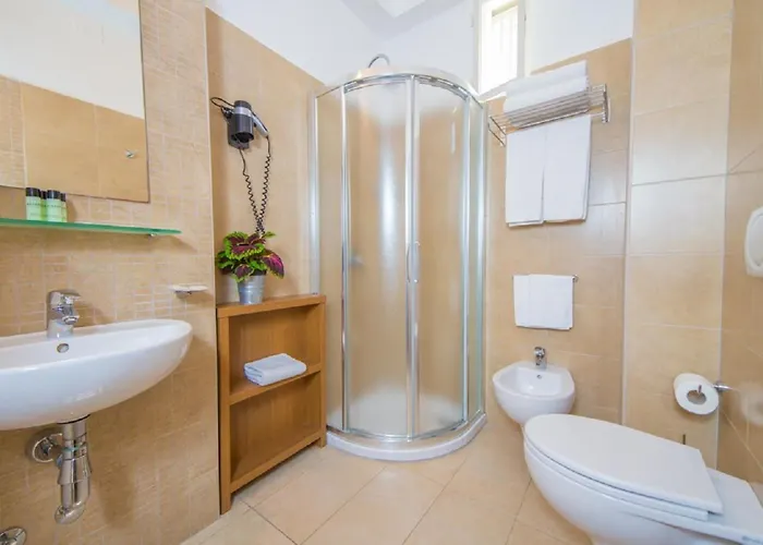 Hotel Mediterraneo &